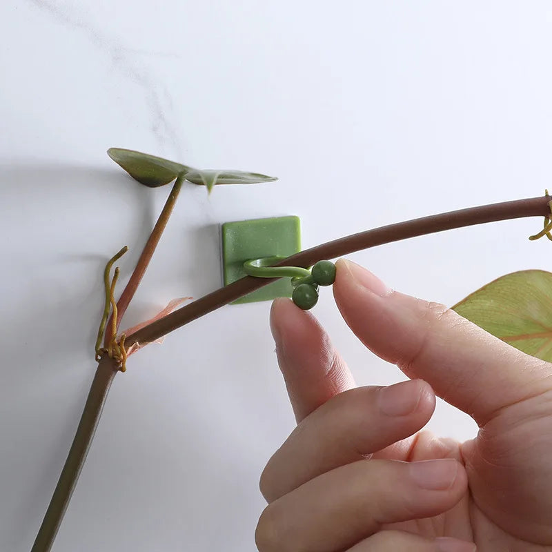 Sticky Clip™️ - Plant Wall Fixture